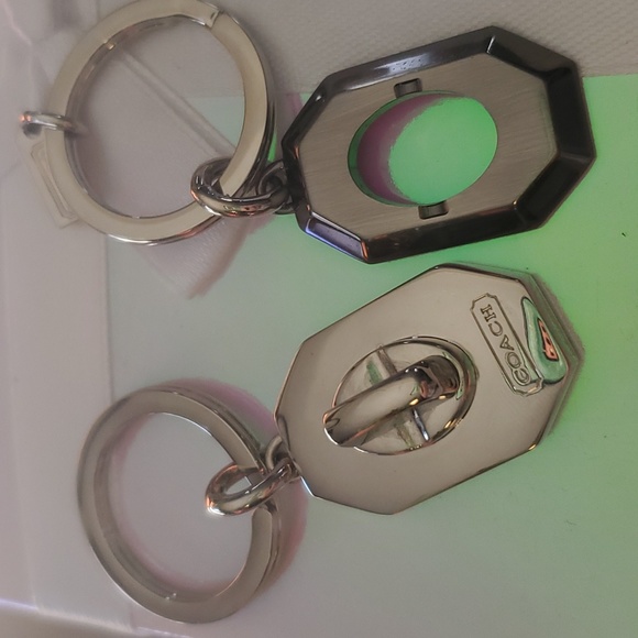 COACH Vallet keychain, keyring. - Picture 4 of 6